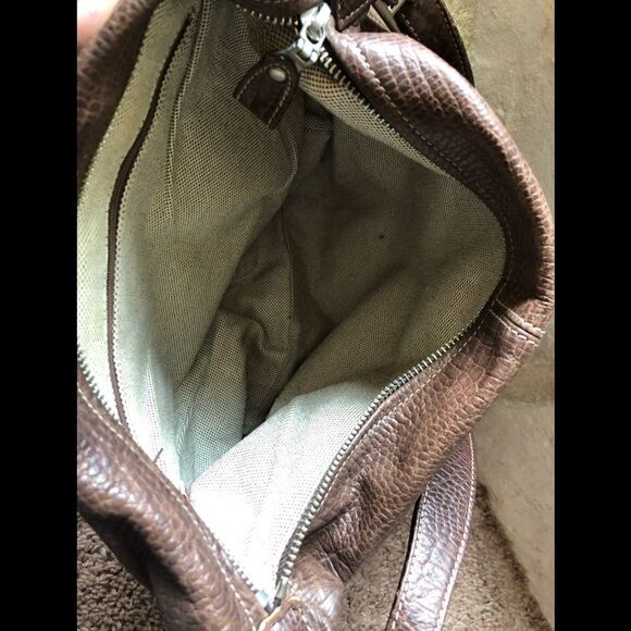 Dooney & Bourke brown embrossed shoulder b… - Picture 3 of 16